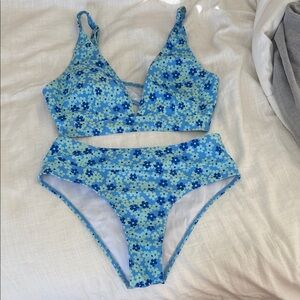 Women’s flower print bikini